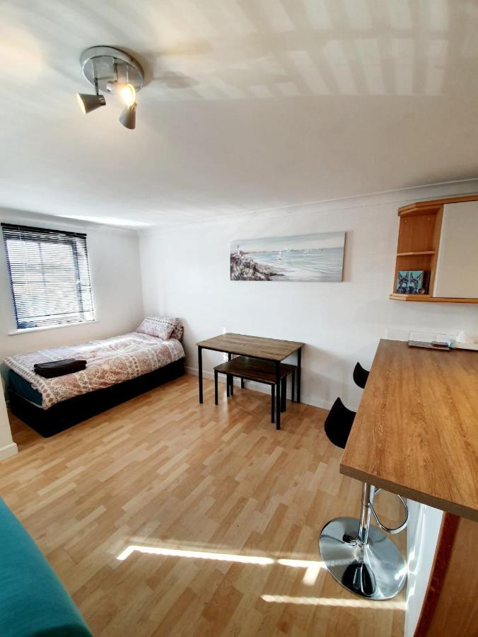 Chelmsford Town Centre Apartments With Car Parking 外观 照片